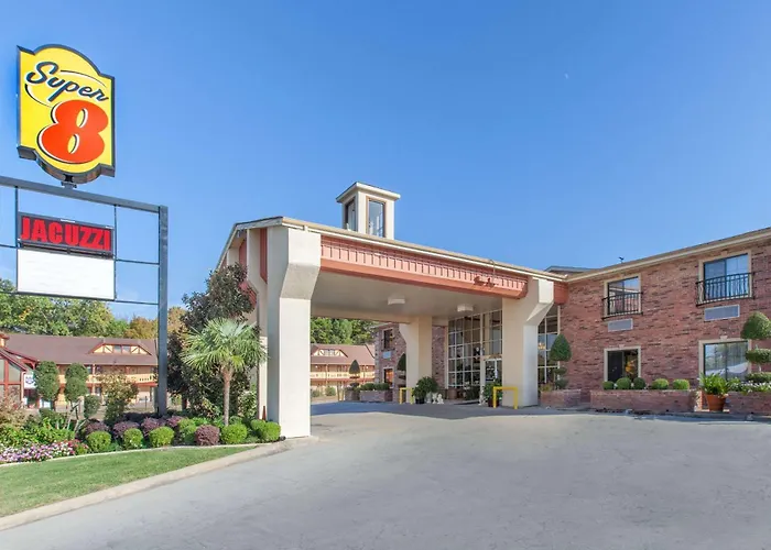 Super 8 By Wyndham Tyler Tx